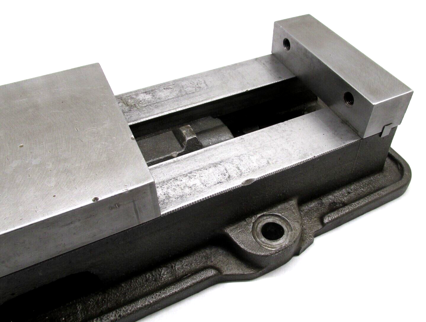 KURT ANGLOCK 6" MILLING MACHINE VISE - #D60