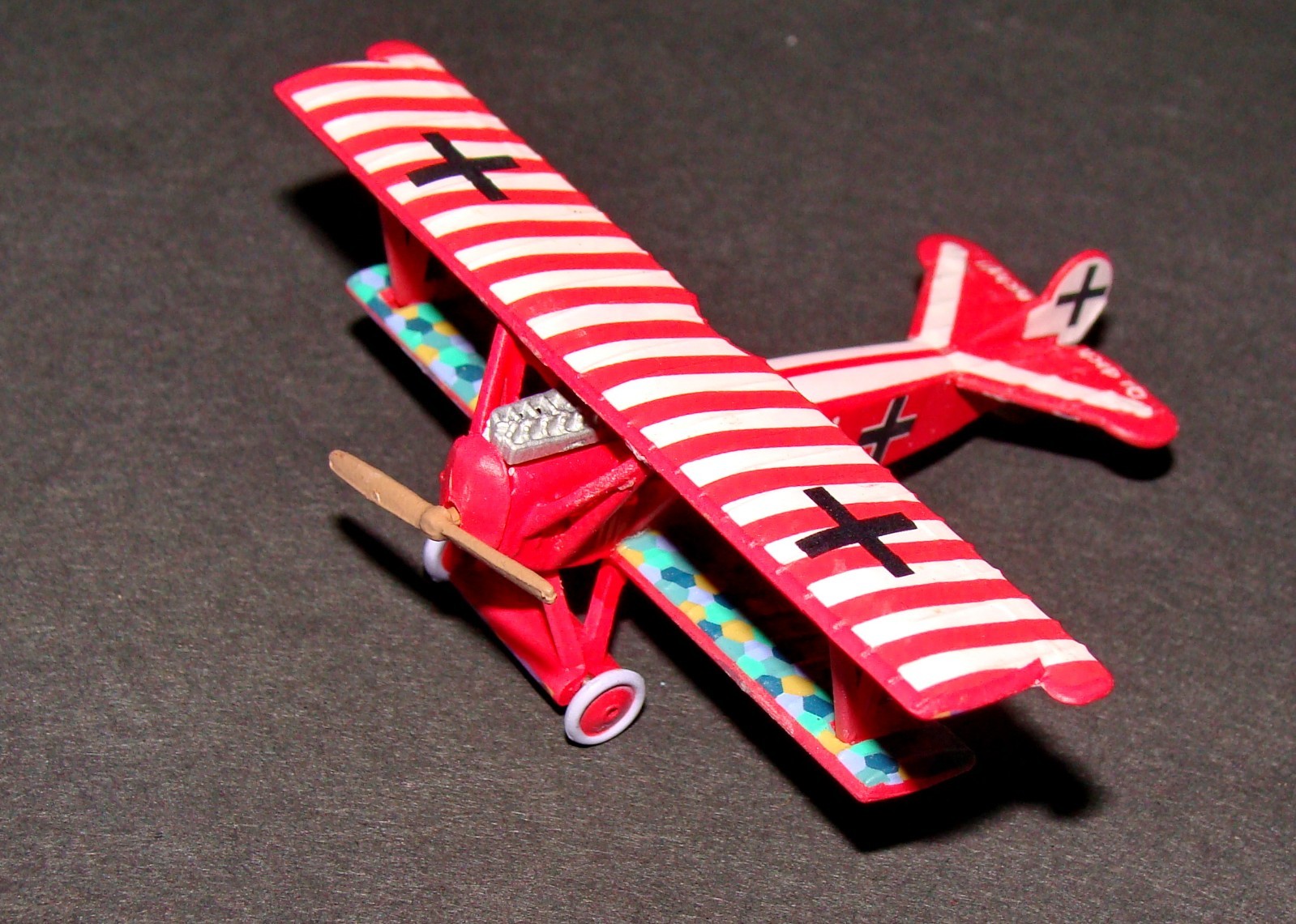 1:144 Wings of War Series II WWI German Fokker D.VII Ernst Udet Airplane