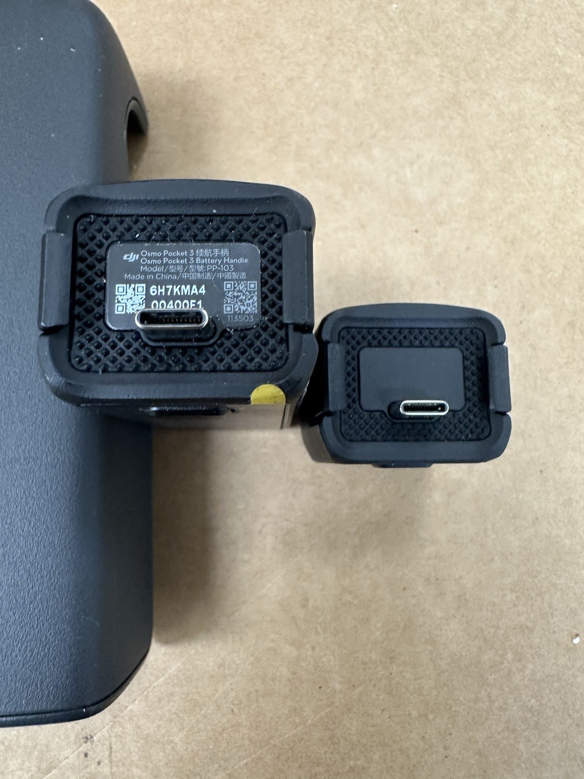 DJI Osmo Pocket 3 - BATTERY HANDLE / HANDLE WITH 1/4" THREAD / PROTECTIVE COVER-