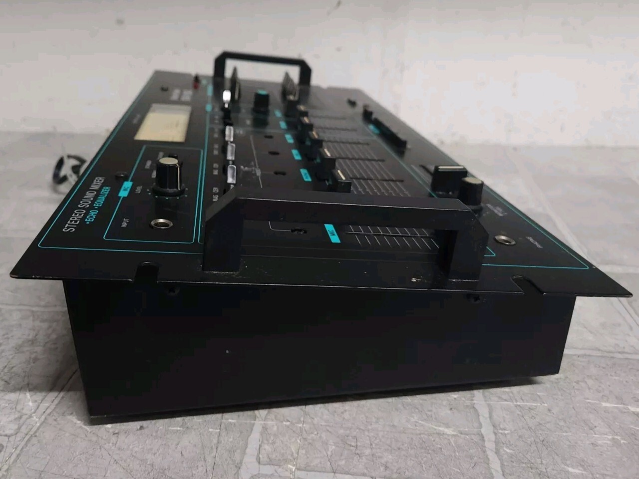RADIOSHACK SSM-1000 Stereo Sound Mixer Echo Equalizer
