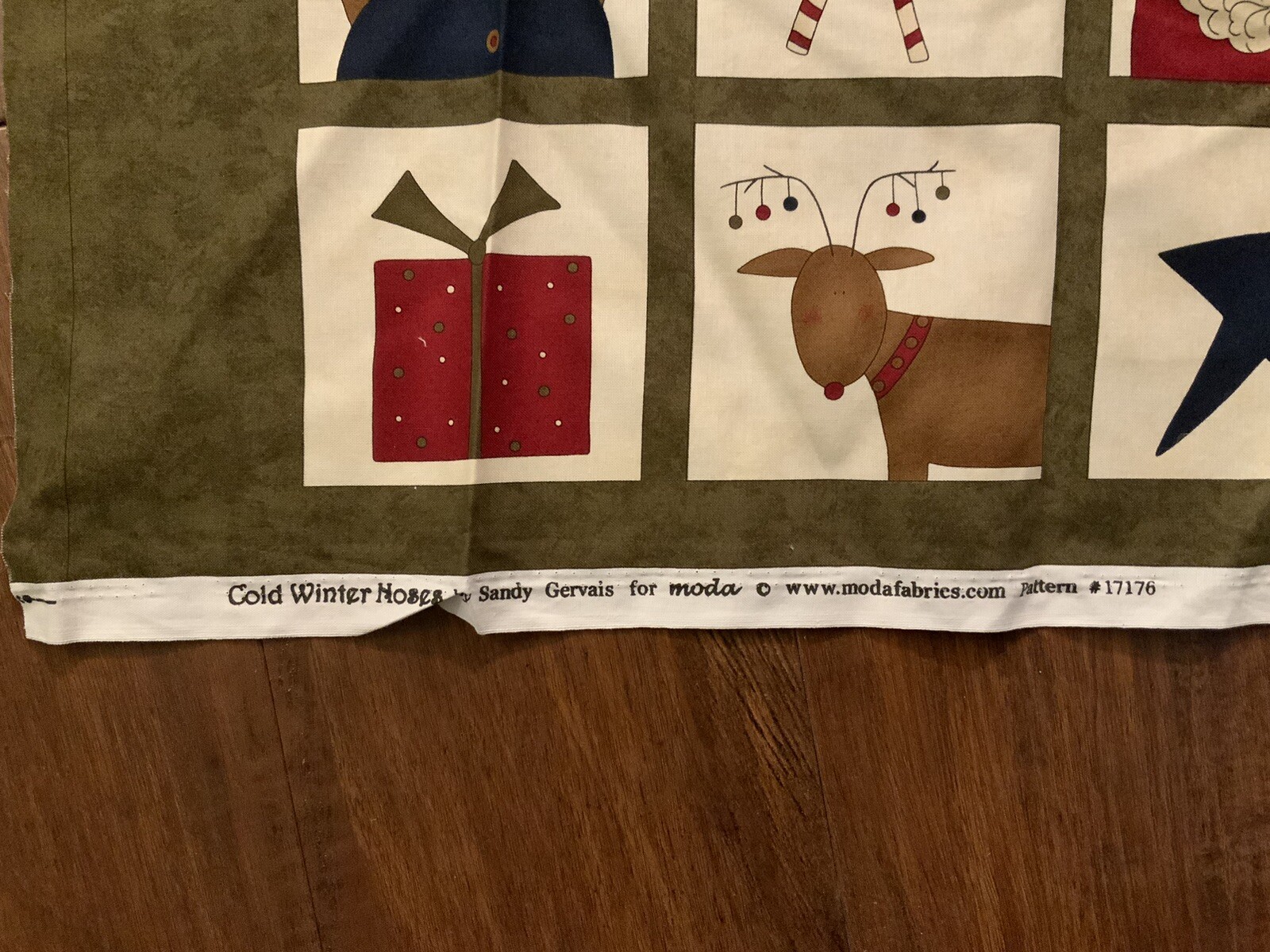COLD WINTER NOSES by Sandra Gervais Fabric Panel #17176 New