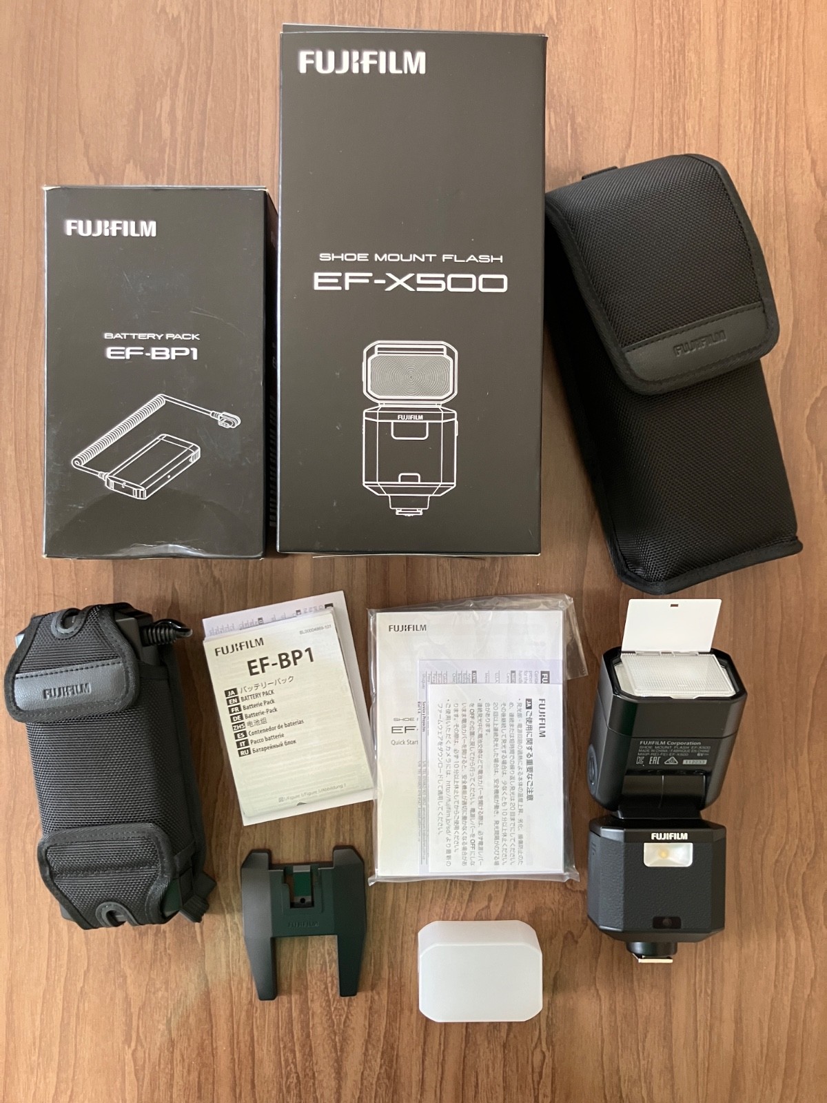Fujifilm Shoe Mount Professional Flash EF-X500 + EF-BP1 Battery Pack, IMMACULATE