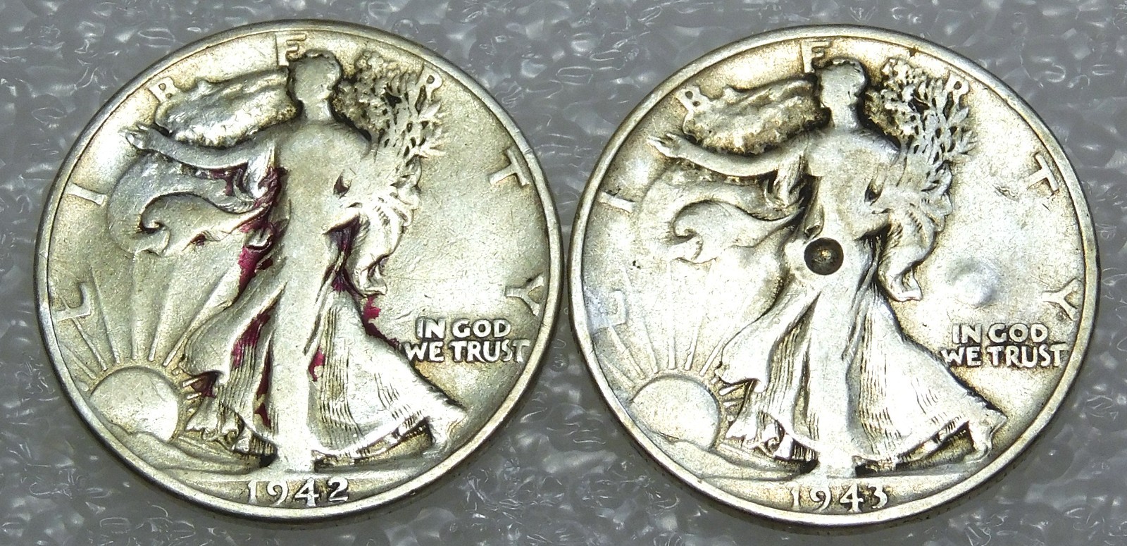 1942, 1943 Walking Liberty Half Dollar CULL lot of 2 coins in saflip #N388