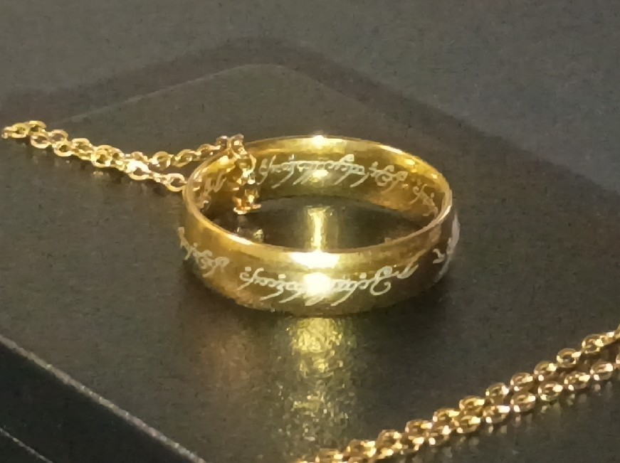 LOTRs Golden ONE RING - Size 11.5 w/Necklace