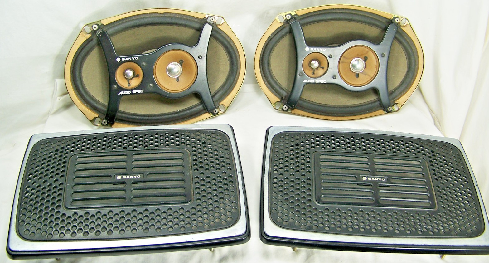 Vintage 6X9 SPEAKERS SANYO AUDIO SPEC SP772 6x9 Works Nice