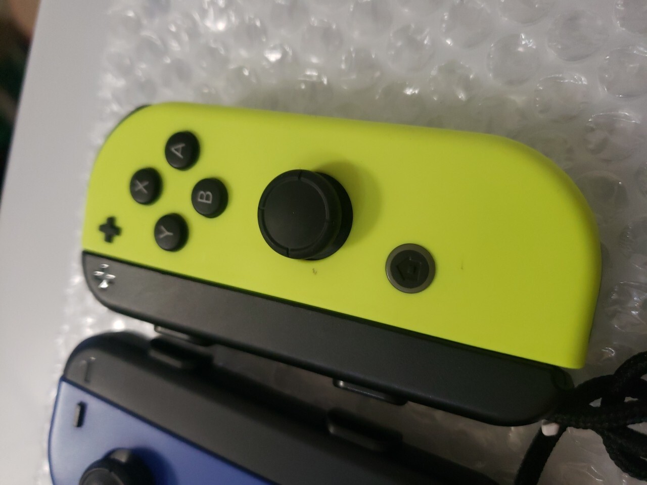 Nintendo Joy-Con (L/R) Wireless Controllers Switch - Blue/Neon Yellow, VG REFURB