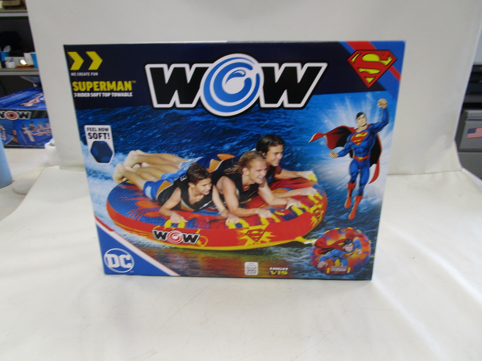 WOW 3 RIDER SUPERMAN SOFT TOP INFLATABLE TOWABLE TUBE 22-WTO-3928 MARINE BOAT