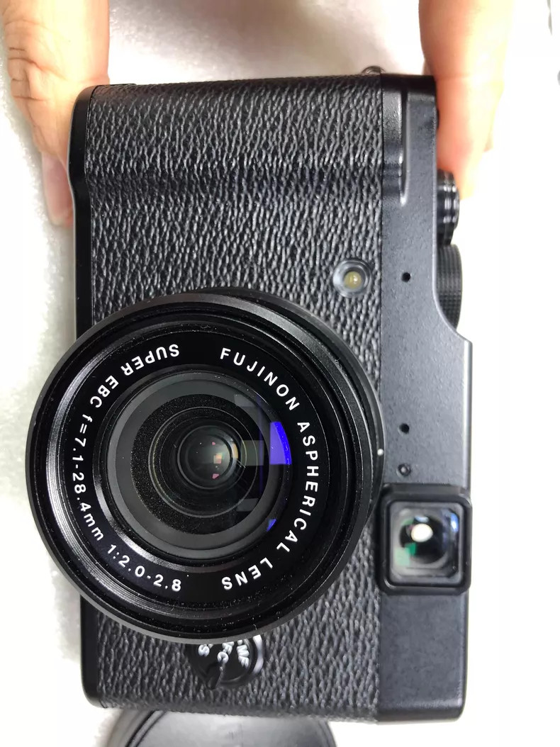 Fujifilm X10 12MP 4x Optical Zoom Compact Digital Camera English-95% New Tested