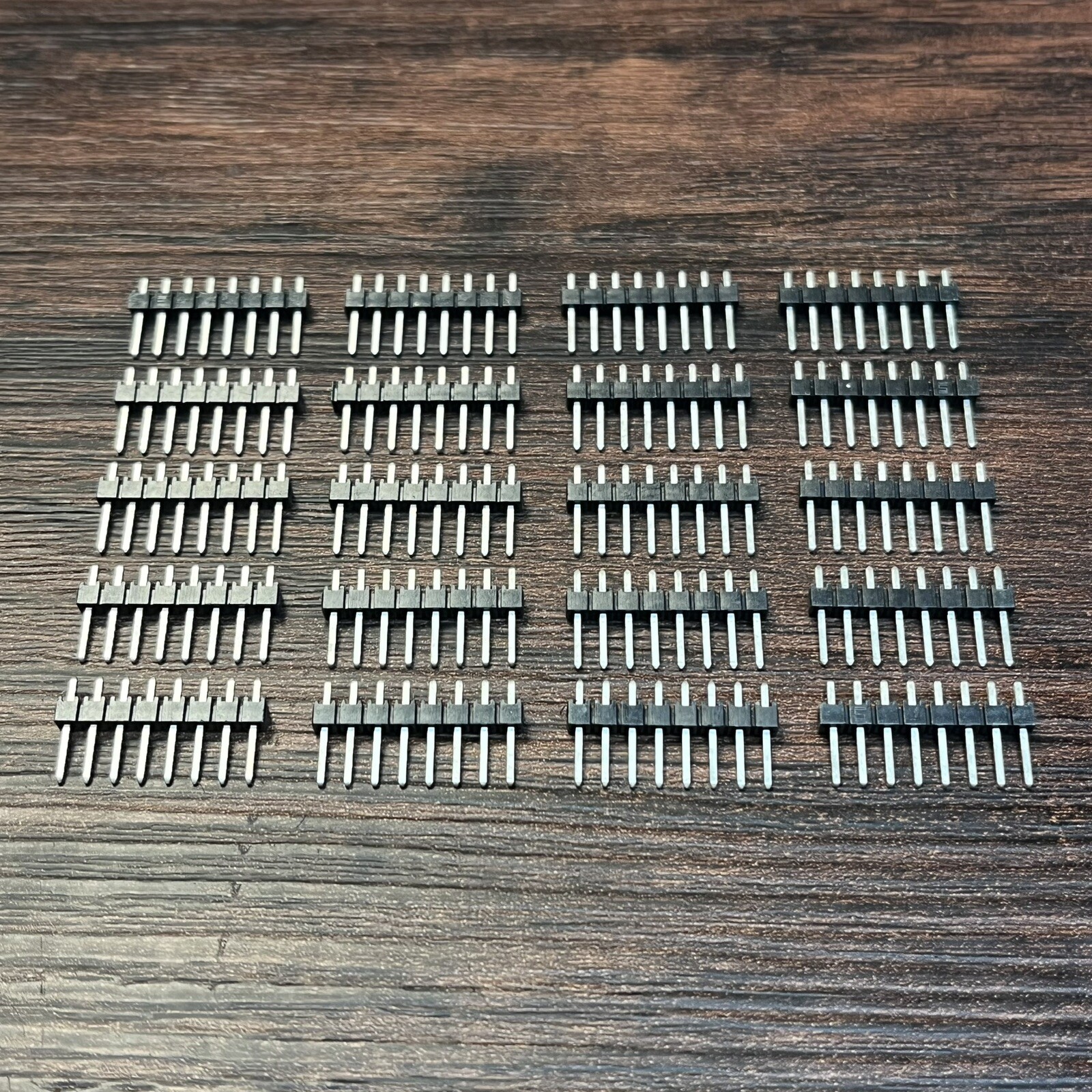 (20 Pieces) Samtec 1x8 PCB Header Strip 0.100” Pitch (2.54mm) TSW-108-07-T-S
