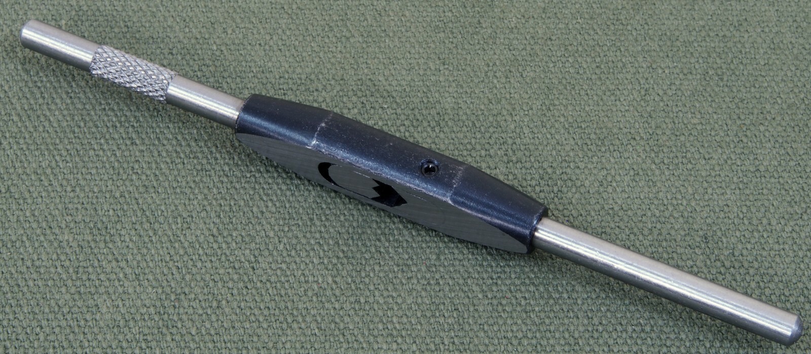 Heavy Duty Tap Holder for small taps 2.0-4.5mm across square, solid steel