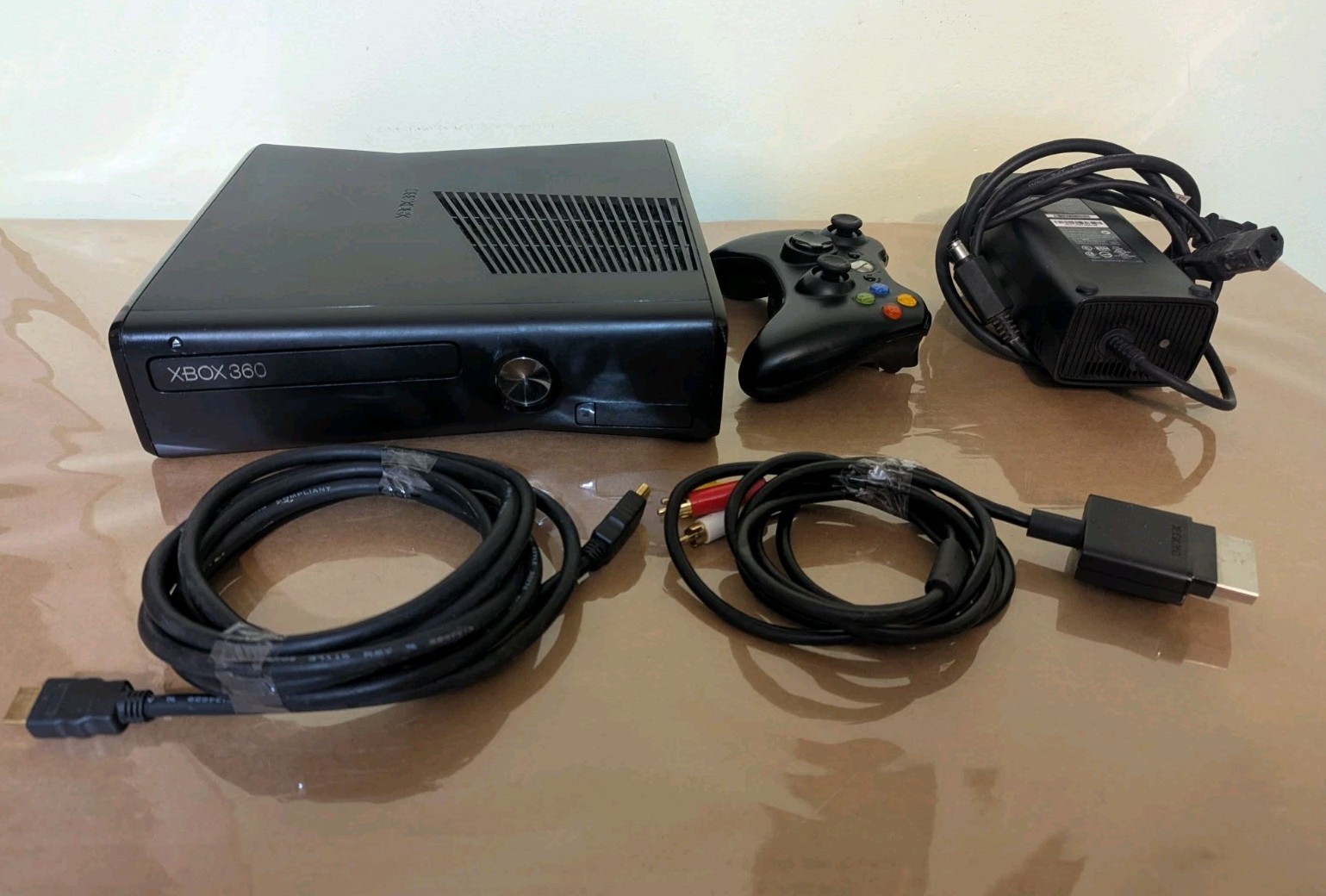 Microsoft Xbox 360 Slim Black System Console 4GB Controller Cords TESTED