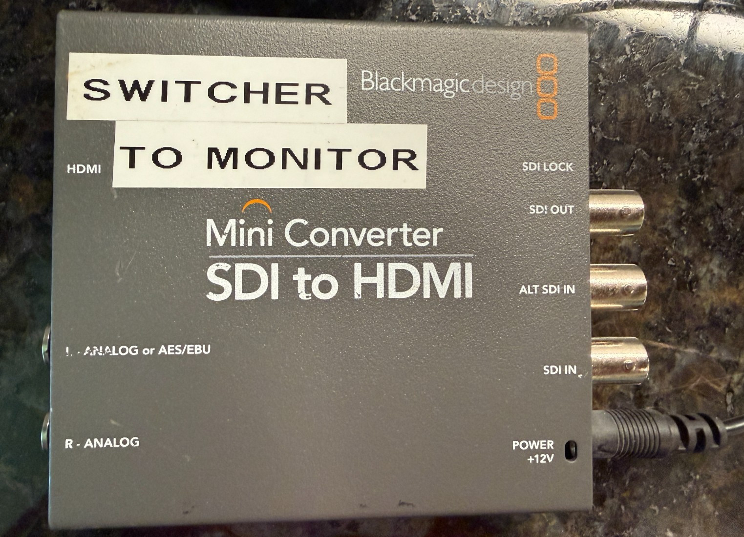 Black Magic Design Mini Converter: SDI to HDMI & Power Supply