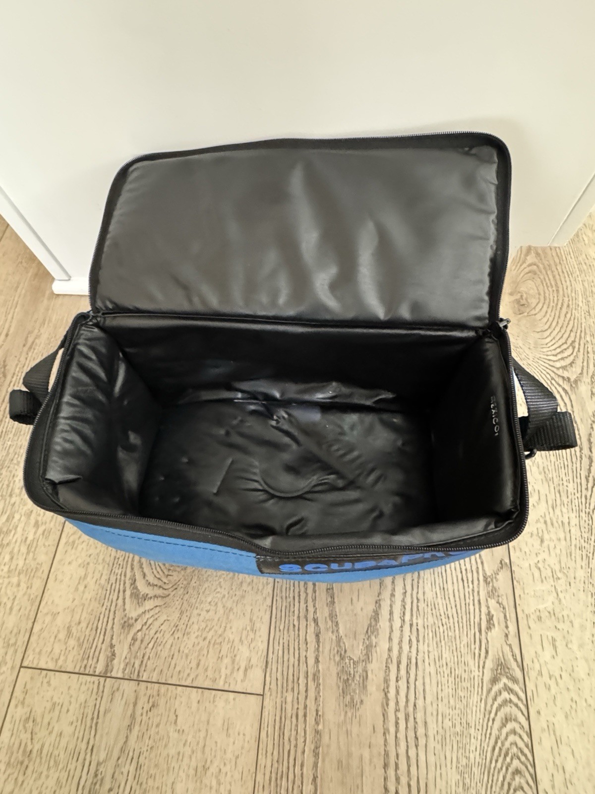 SCUBAPRO REGULATOR BAG WAY COOL! 2 AVAILABLE SOLD SEPARATELY