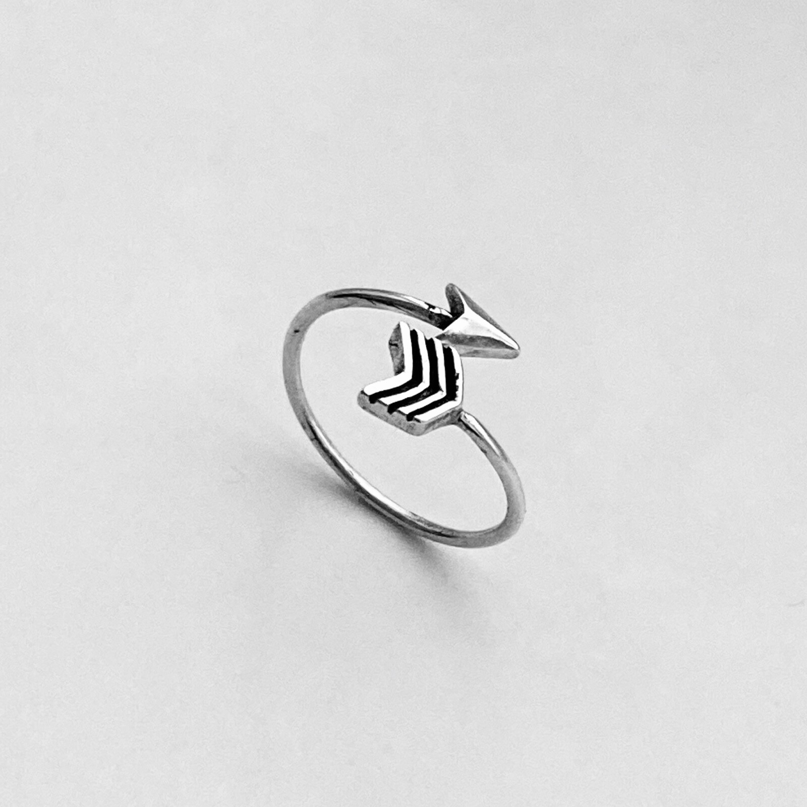 Sterling Silver Thin Bow and Arrow Toe Ring, Silver Ring, Arrow Rings