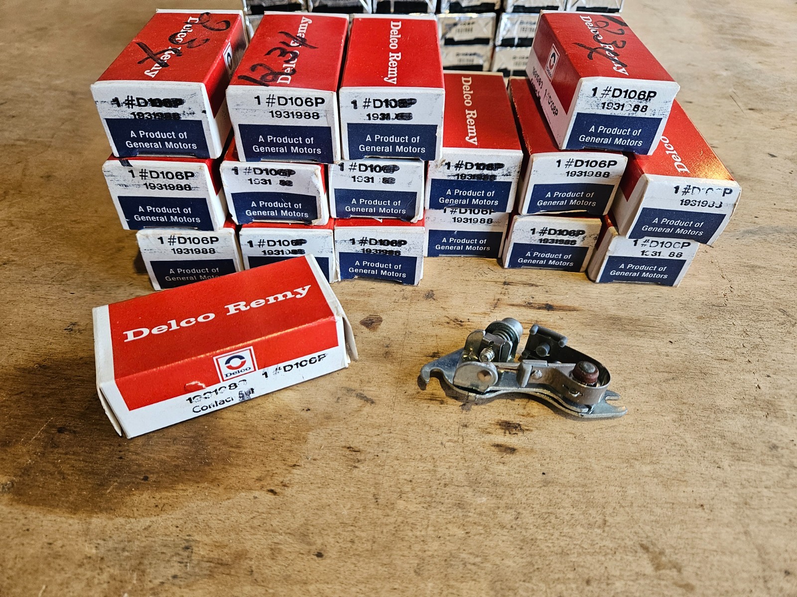 NOS Delco Remy D106P  LOT OF TWO Contact Set Points 1931988 GM