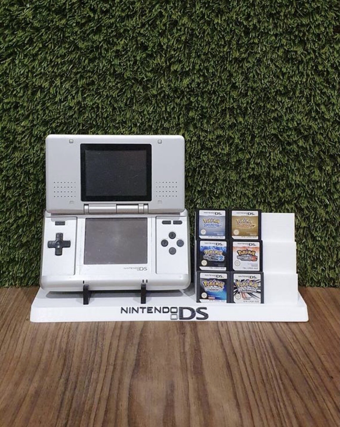 NDS Stand With Game Holder
