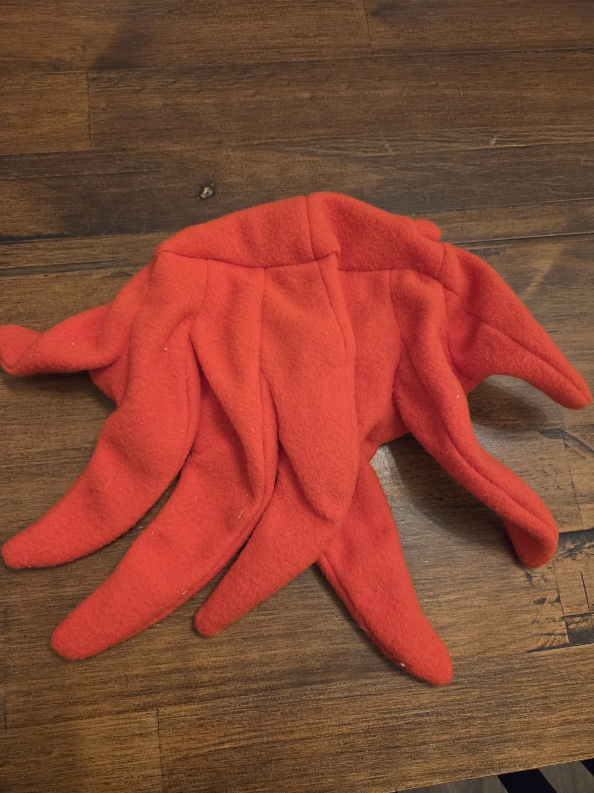 Sonic The Hedgehog Knuckles Fleece Plush Cap Red