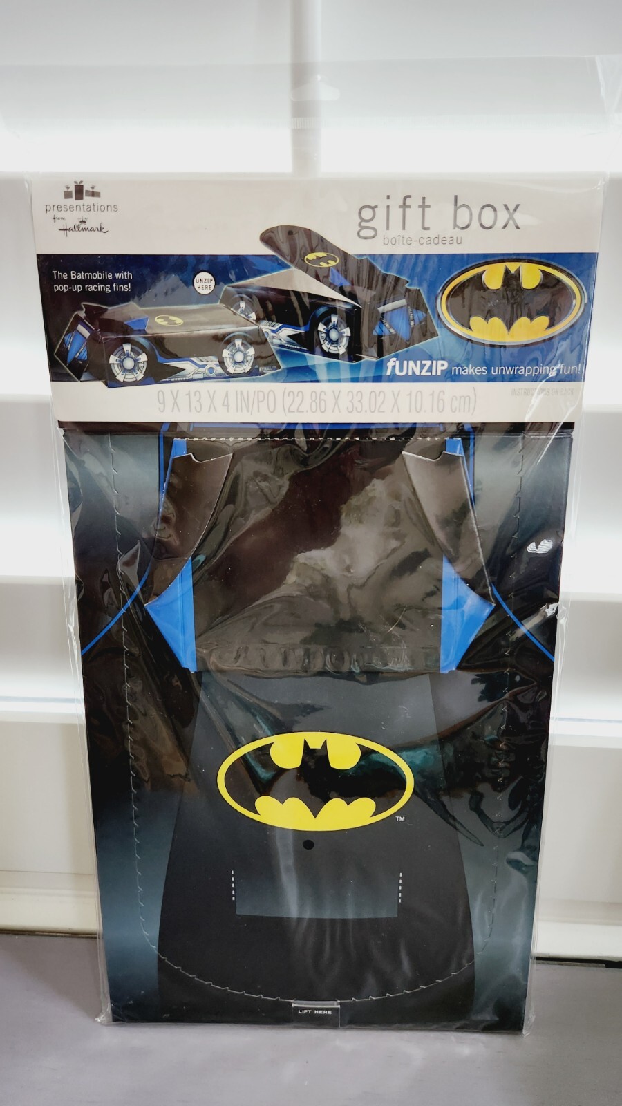 Hallmark Funzip BATMAN Batmobile Gift Box 9”x13”x4” Lrg