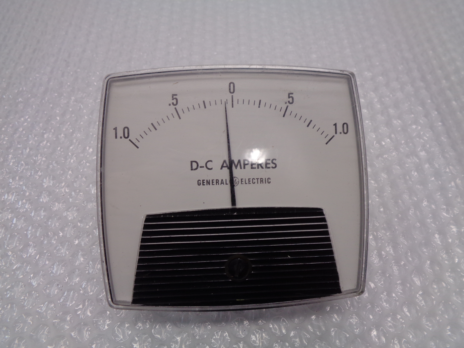 GENERAL ELECTRIC DO-92 PANEL METER 1.0-0-1.0 DCA NSNP