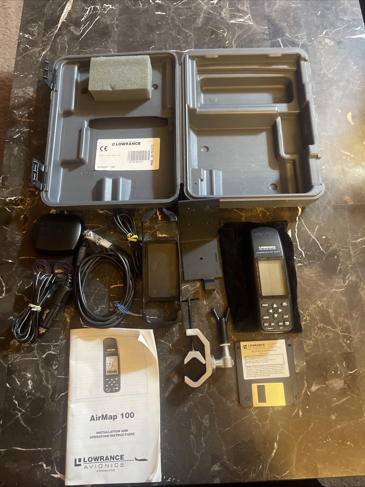 Lowrance Avionics AirMap 100 GPS System in Case