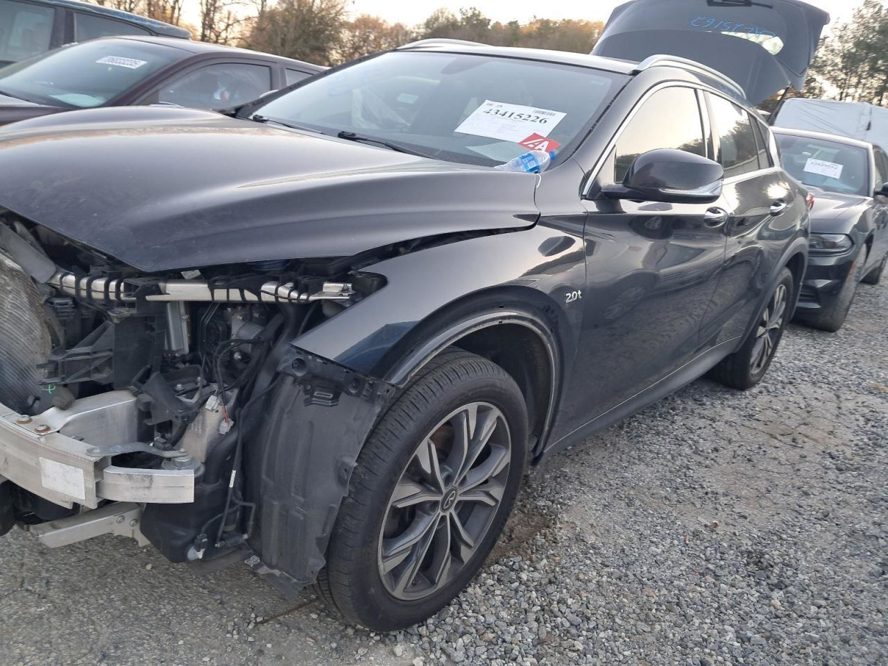 QX30 2018 Glove Box 4898630