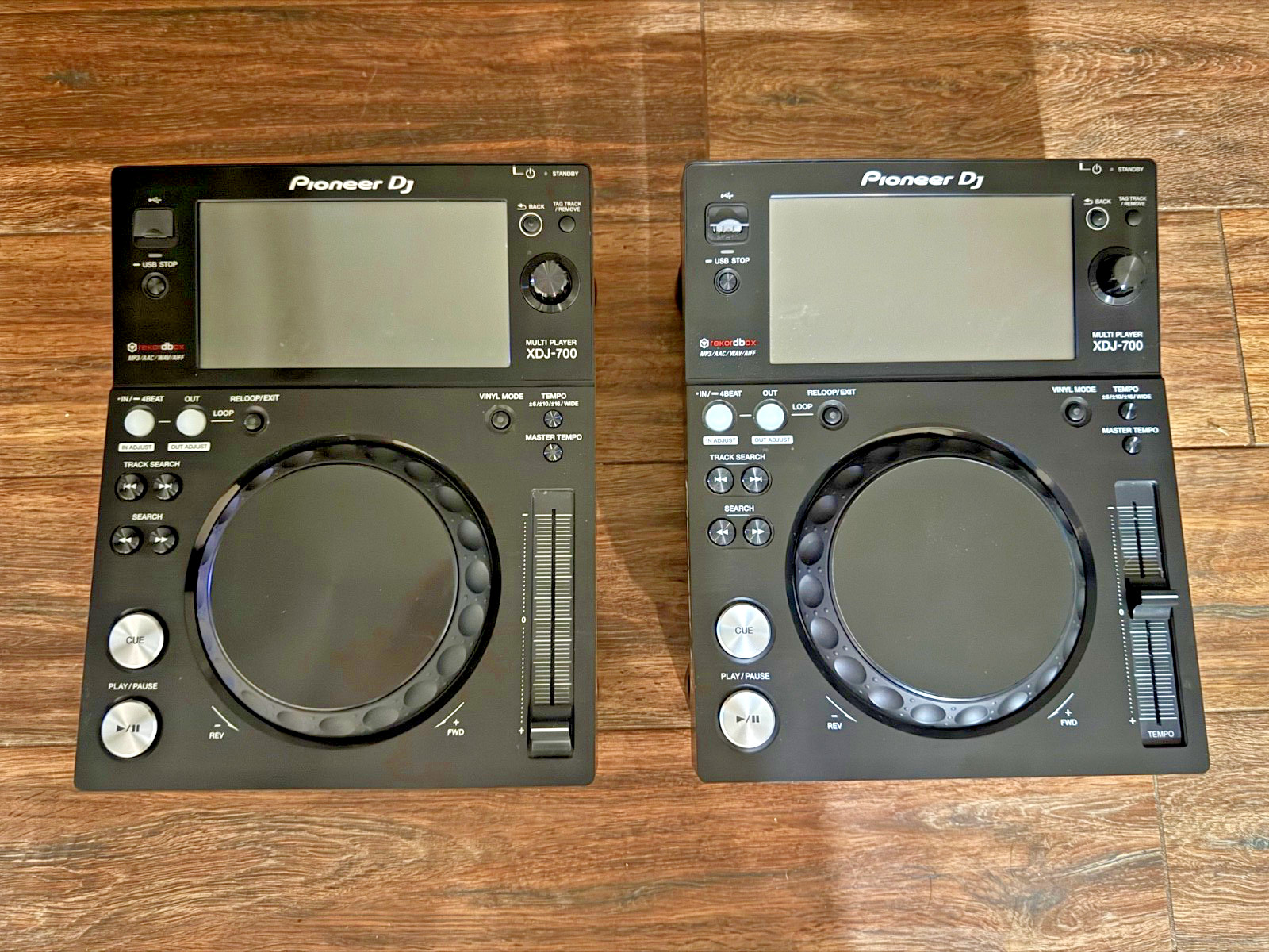 Two Pioneer DJ XDJ-700 Compact DJ Decks - USED MINT CONDITION - FREE SHIPPING
