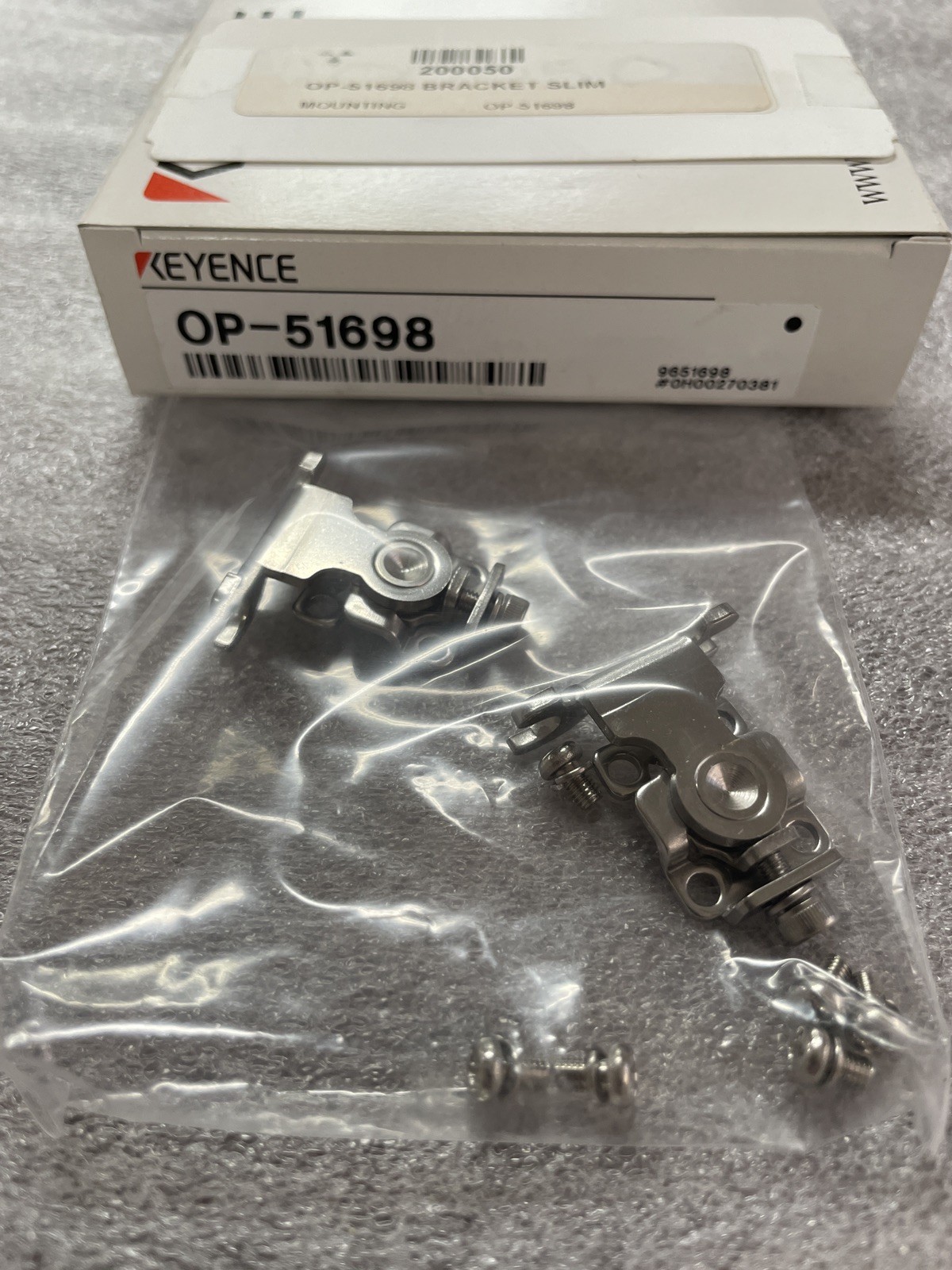 KEYENCE OP-51698 Slim Mounting Bracket SL-V Safety Light Curtain New Japan