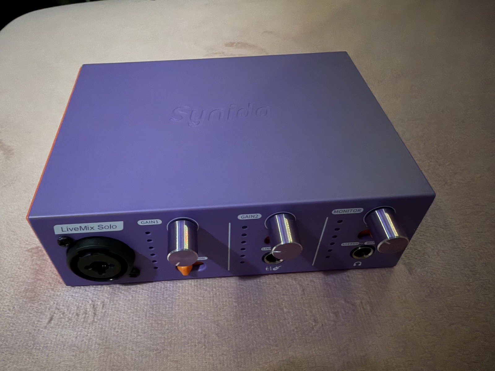 Synido LiveMix Solo USB C Audio Interface for Recording Music, Streaming