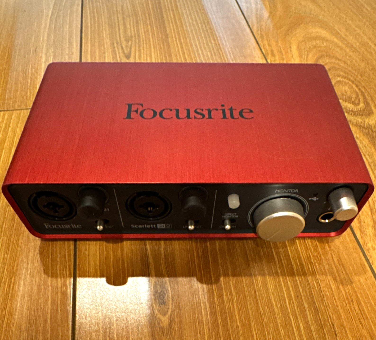 Focusrite Scarlett 2i2 USB Audio Interface 2 Mic Phantom Power w/ USB Cable