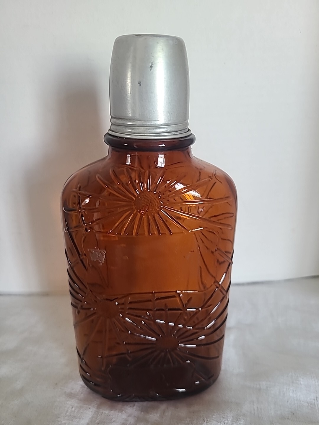 Vtg STAR OR DAISY DESIGN; One Pint Amber Whiskey Bottle with Shot Glass