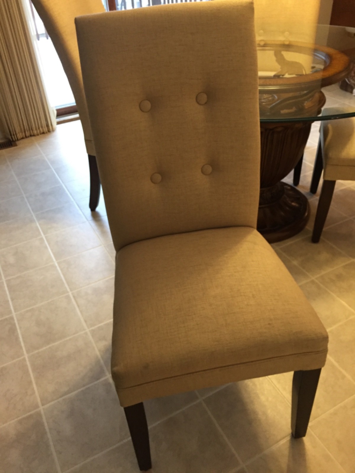 60 inch round table and chairs