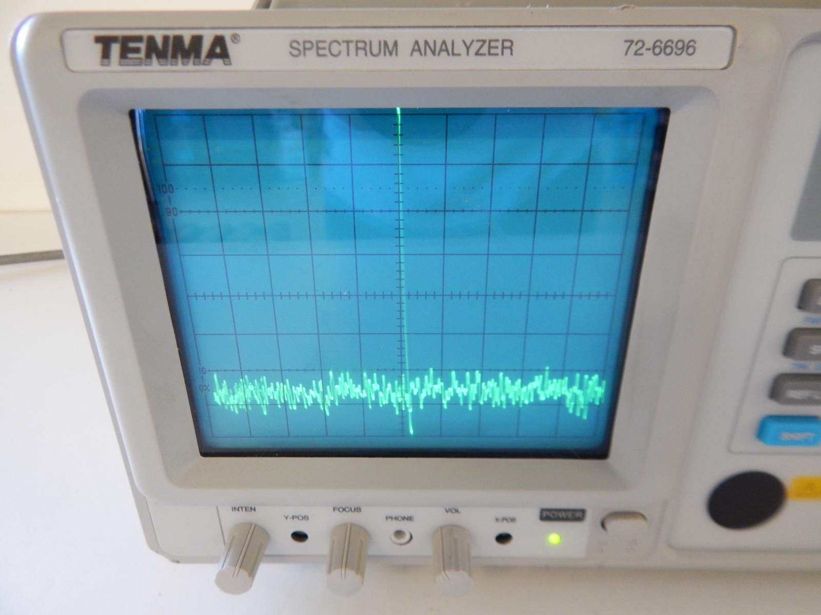 TENMA 72-6696 1GHz SPECTRUM ANALYZER (UWN99)