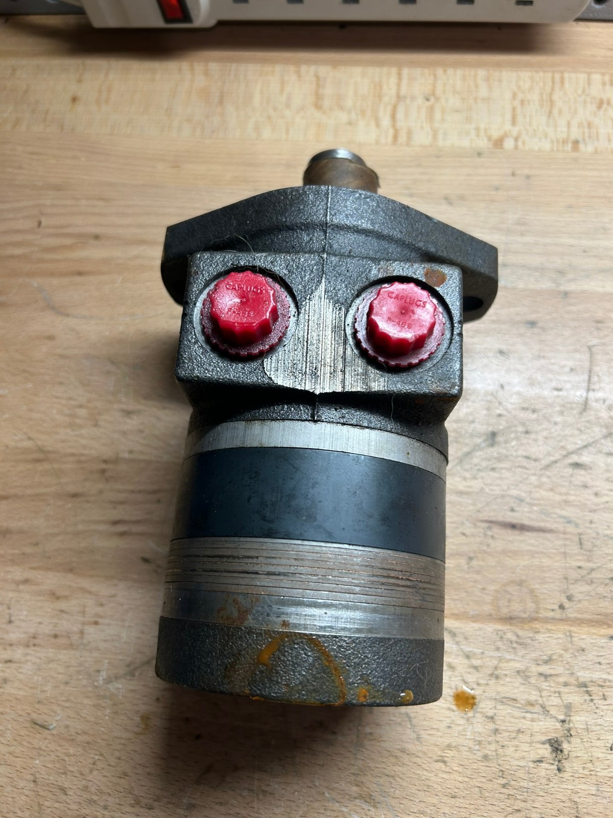 PARKER  Hydraulic Motor TE0130AP100AAAB-NEW OLD STOCK