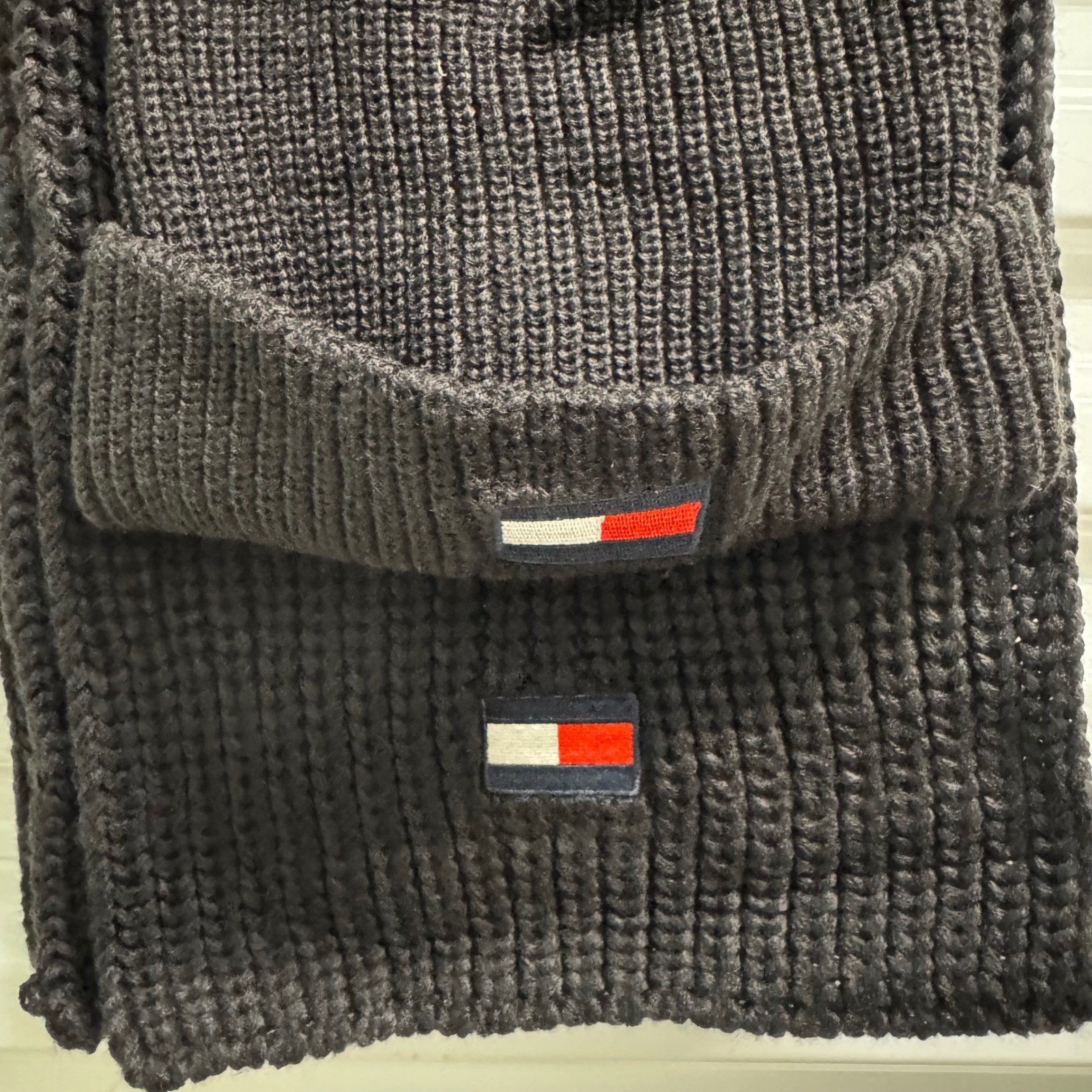 Tommy Hilfiger Black Knit Hat and Scarf Set Men OS