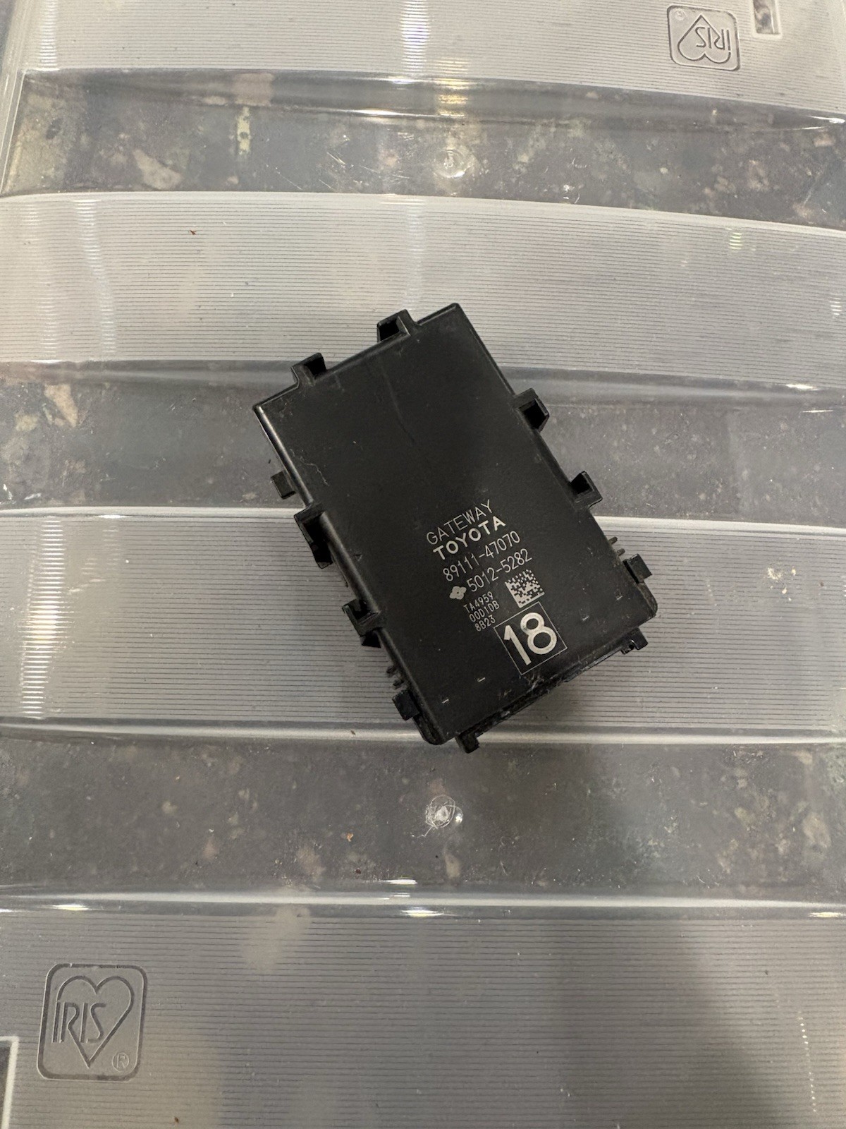 2017 - 2018 Toyota Prius Network Gateway Control Module 89111-47070 OEM