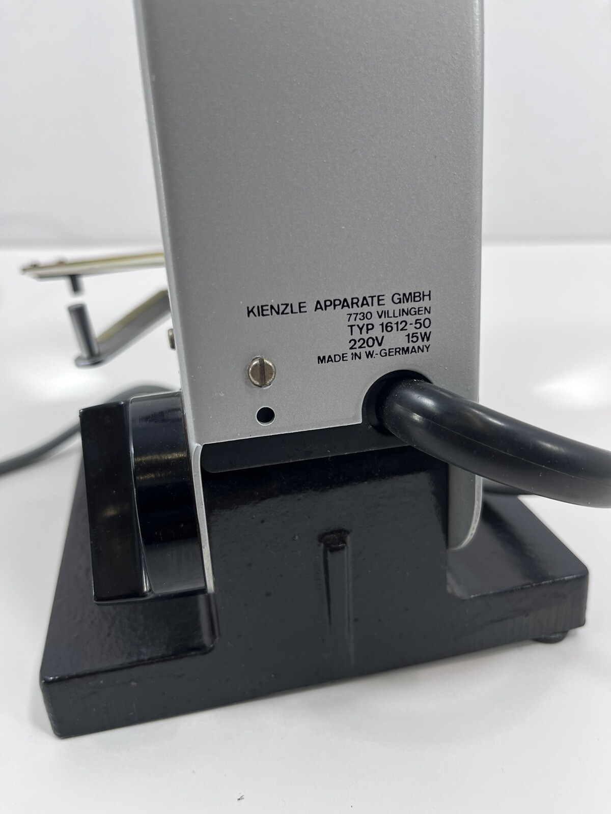 KIENZLE APPARATE GMBH Iluminated Magnifying Chart Analyzer 1612-50