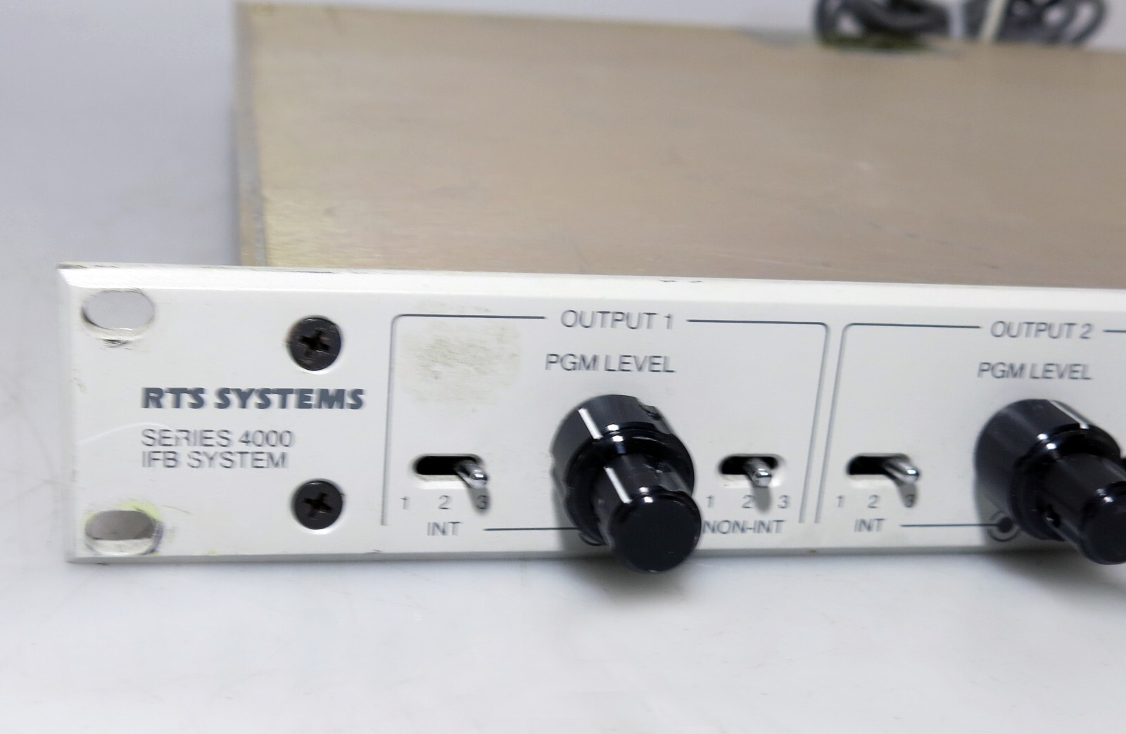 RTS Telex Model 4010 Central Electronics Series 4000 IFB System