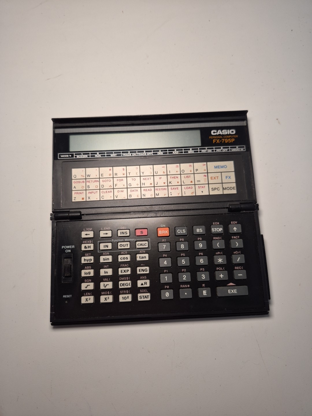 Vintage Casio FX 795 P Personal Handheld Computer PARTS/REPAIR ONLY -NON WORKING