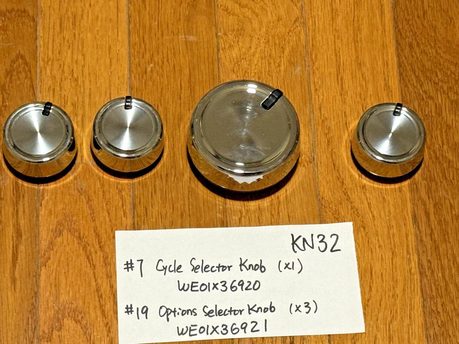 Knob Set WE01X36920 Cycle & WE01X36921 Options for GE GTD48EASW0WB Dryer KN32