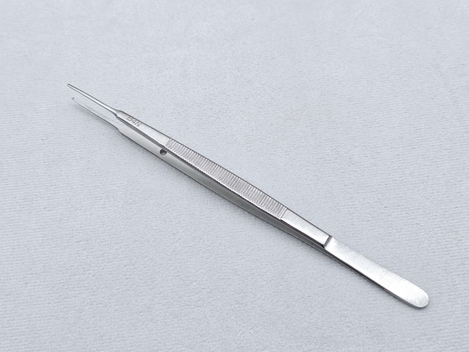 V. Mueller NL1440 Gerald Tissue Forceps, Straight Delicate, 1x2 Teeth, 7"