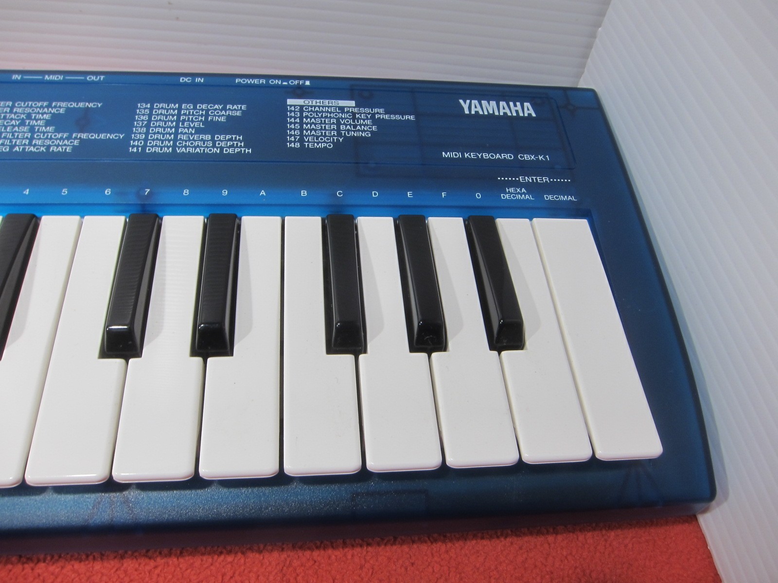 Yamaha CBX-K1 32-Key MIDI Keyboard Controller Clear Blue Skeleton MIJ Tested