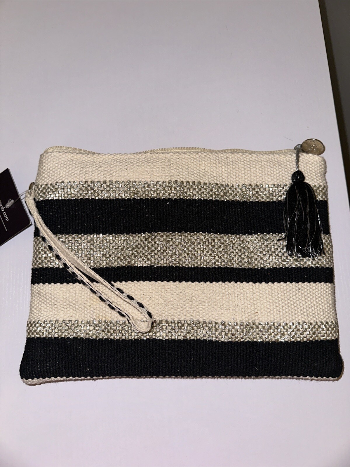 A & B America & Beyond Makeup/clutch Zipper With Tassel Medium
