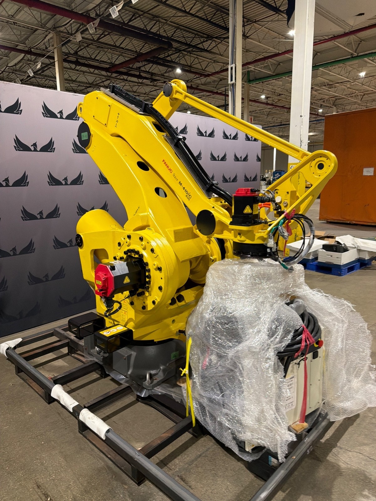 FANUC M‑410iC/500 Complete with R‑30iB Plus Controller USED