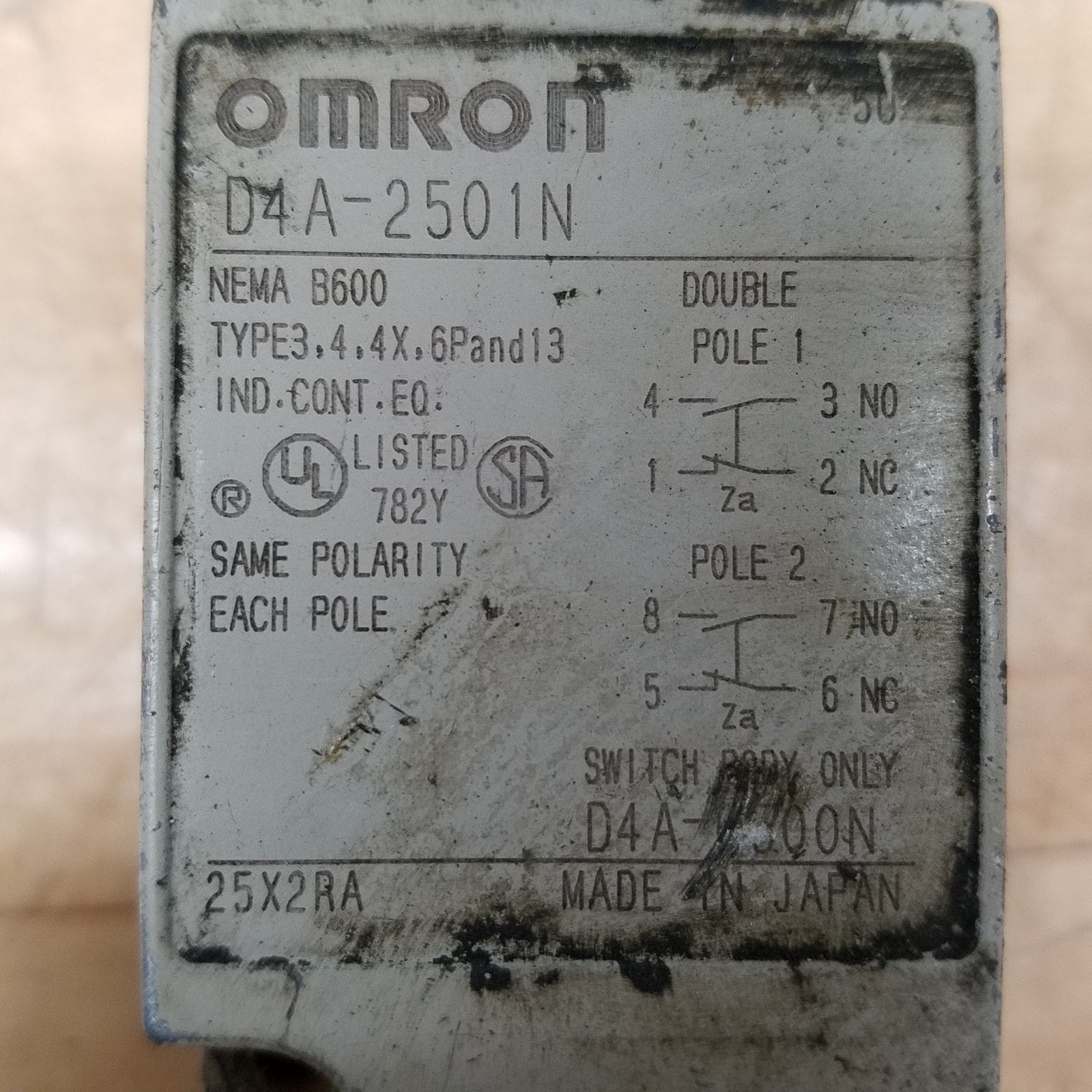 Omron D4A-2501N Limit Switch - USED