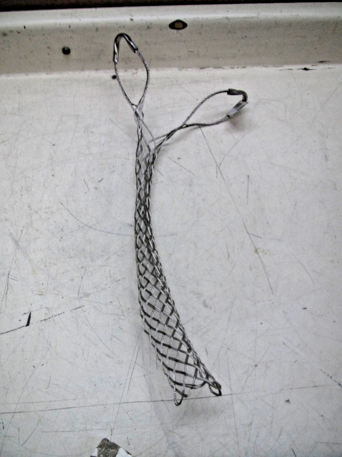 Hubbell Kellems Double Eye Pulling Grip P/N: 024201285 Dia. Range: 1.000-1.240"