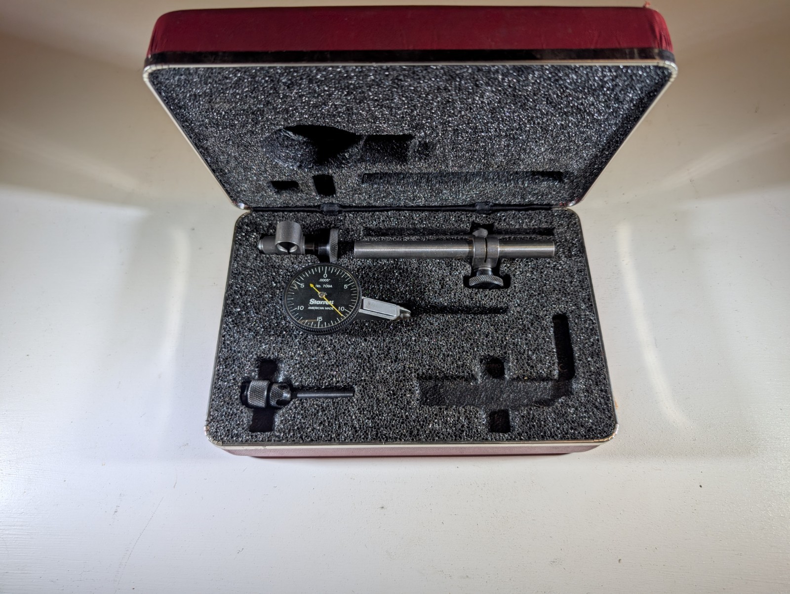 Starrett 709A Dial Test Indicator Black Dial Face .0005 With Orginal Case