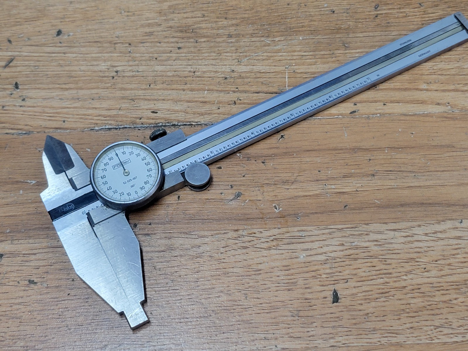 HELIOS .001 " - 8" DIAL CALIPER  W/ 2" JAW