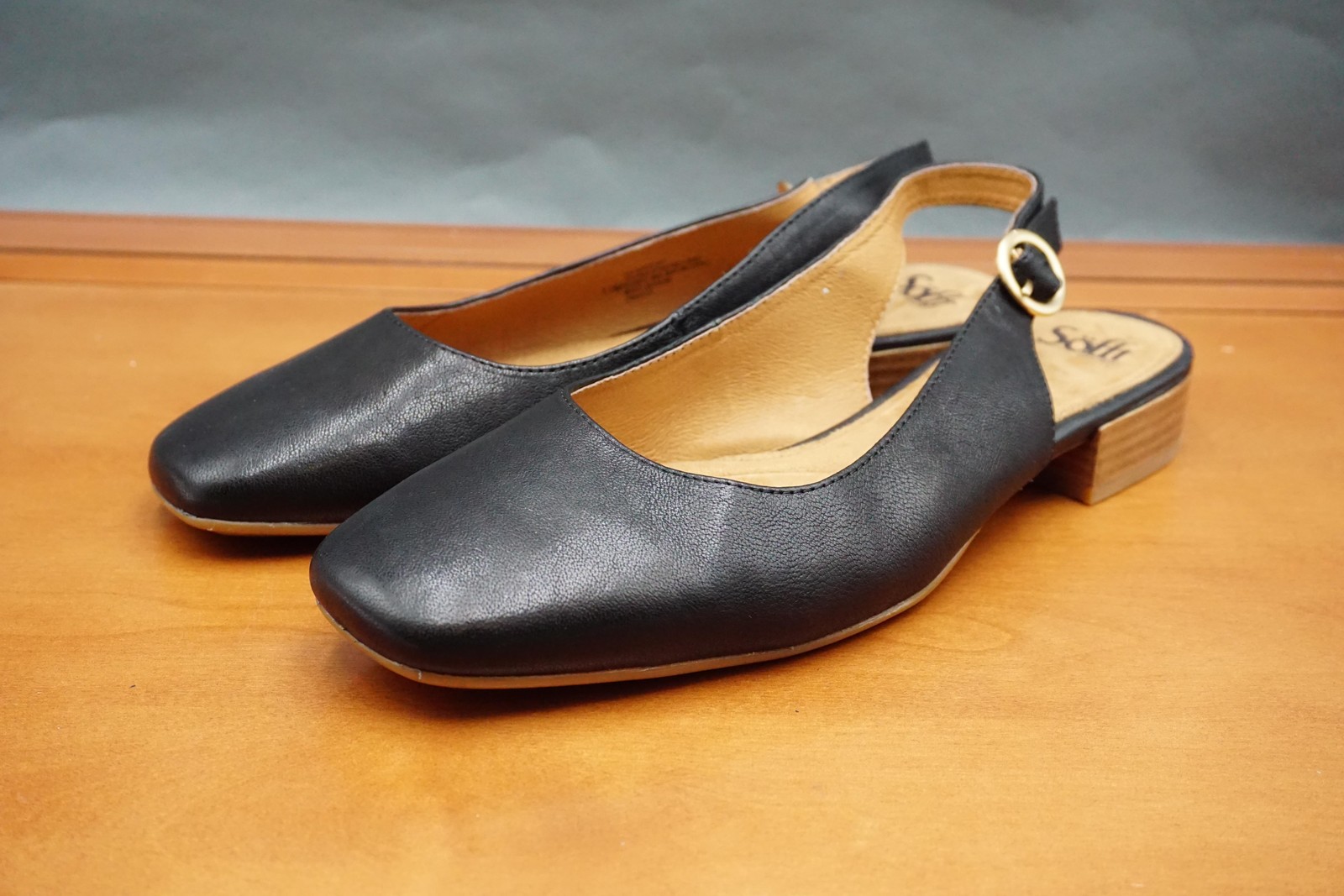 Sofft Slingback Shoes Womens Size 11 US Black Leather Flat Buckle Heeled Sandals