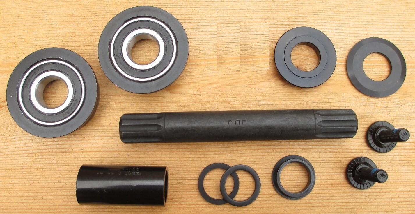 SEALED AMERICAN BOTTOM BRACKET, FREE AGENT 3-Piece,8-Spline Spindles