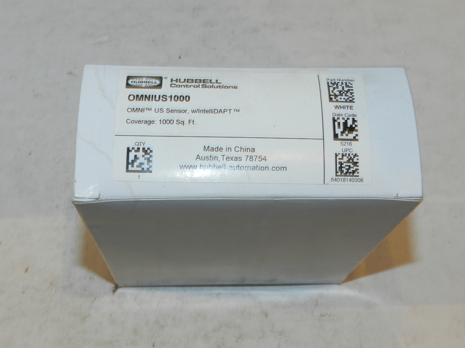 Hubbell OMNIUS1000 Ultrasonic Ceiling Sensor w/IntellADAPT OMNI US 1000 NEW NIB